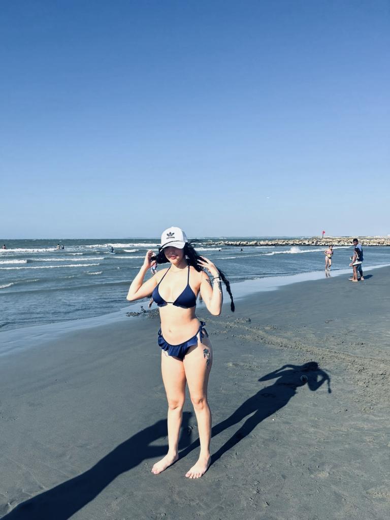 613767689: Chica busca chico en Cantabria