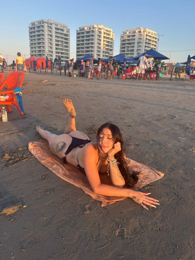 613767689: Chica busca chico en Cantabria