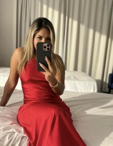 614765797: Chica busca chico en Madrid