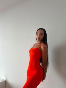 613883758: Chica busca chico en León