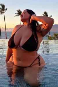663176074: Chica busca chico en Murcia