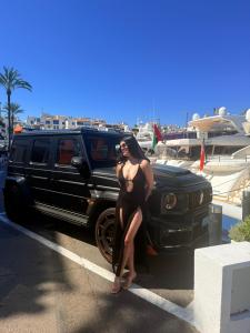 613561886: Chica busca chico en Málaga