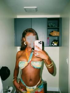 631907151: Chica busca chico en Almería