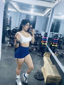 613767689: Chica busca chico en Cantabria