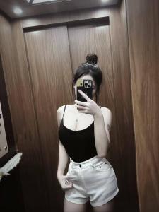 654689689: Chica busca chico en Madrid