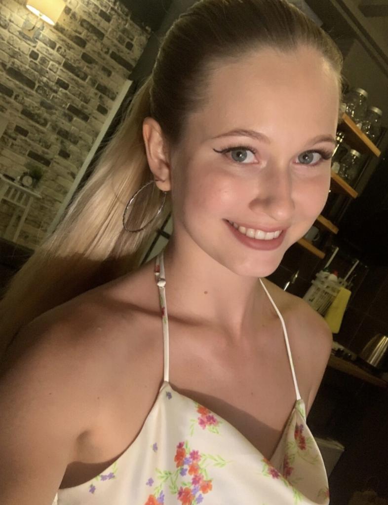 604208518: Chica busca chico en Almería