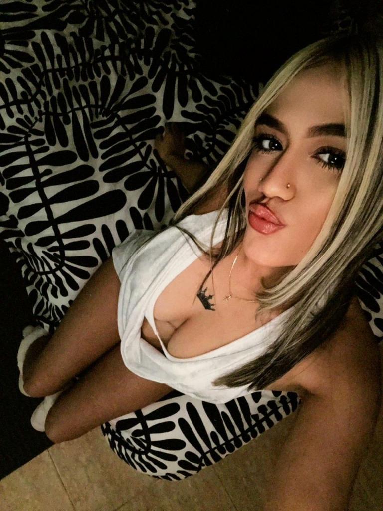 691838828: Chica busca chico en Mallorca