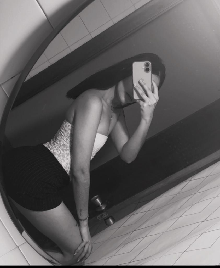655244853: Chica busca chico en Madrid
