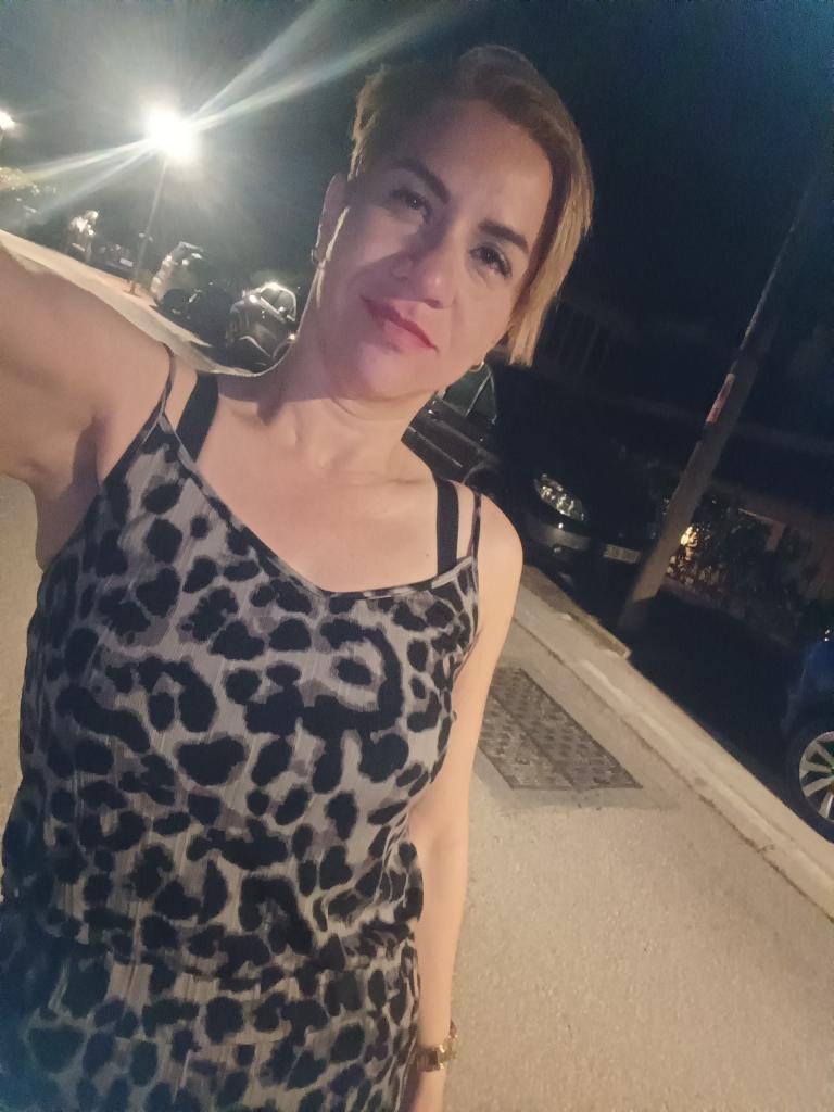 672017347: Chica busca chico en Málaga