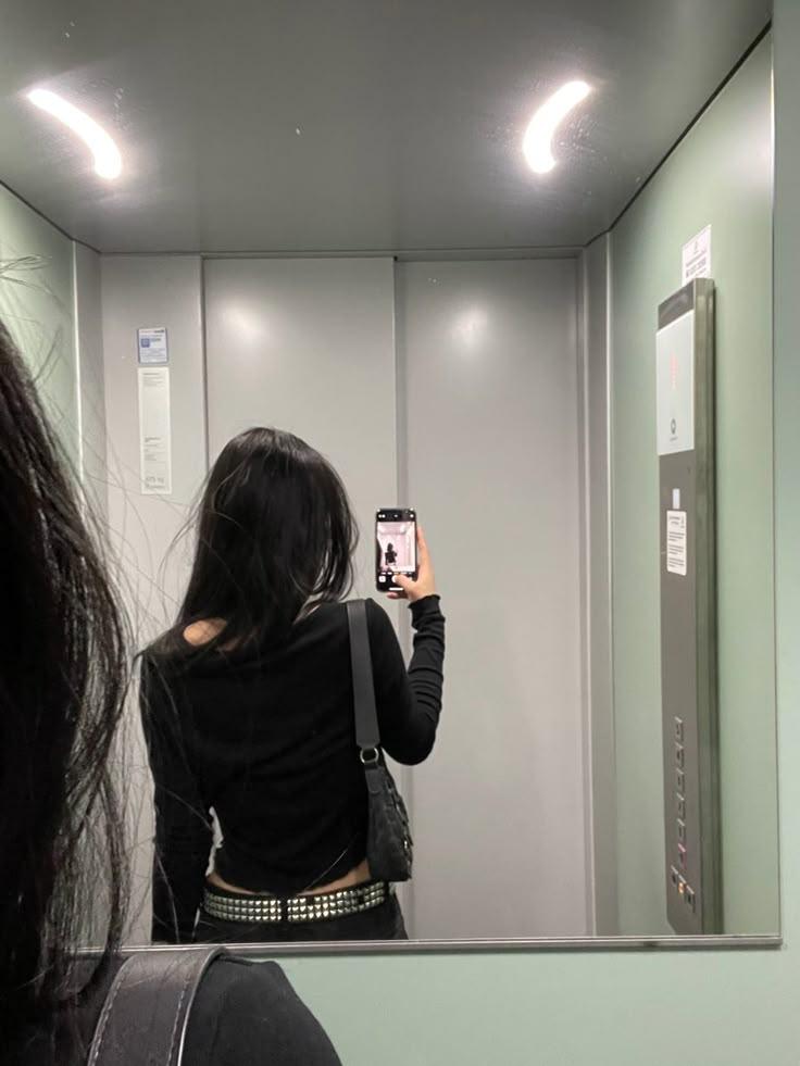 Chica busca chico en Cádiz: 