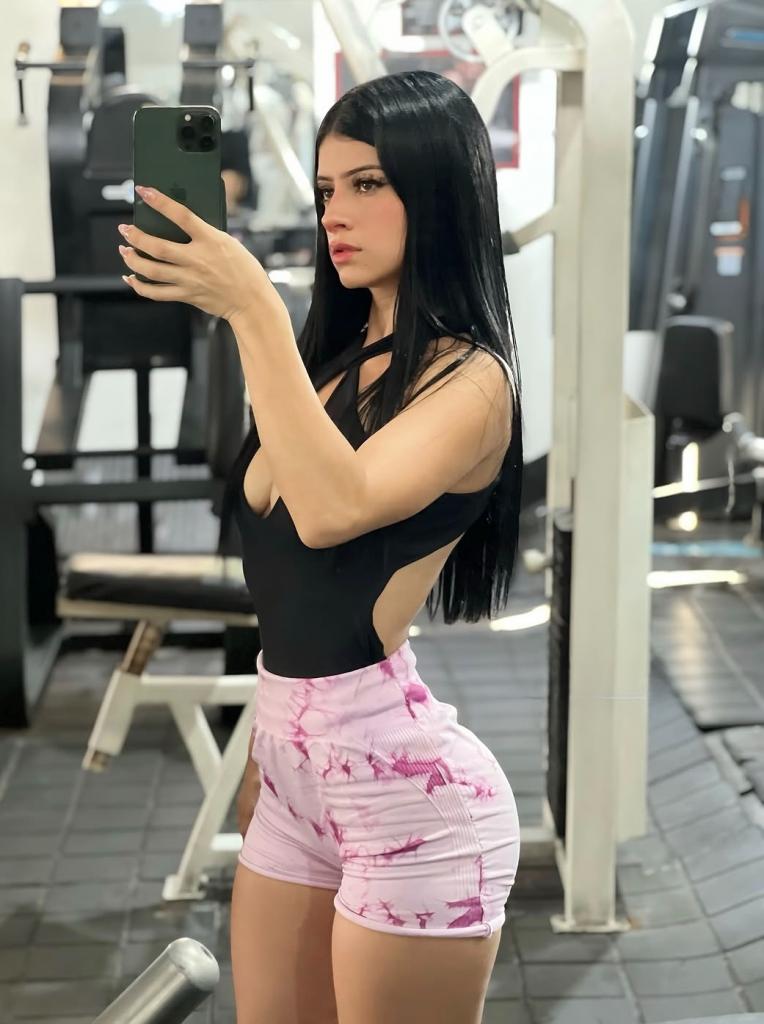 Chica busca chico en Tenerife: 