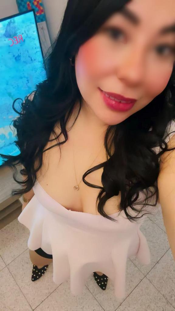 Chica busca chico en Granada: 