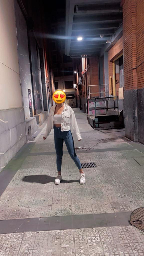 631012874: Chica busca chico en Valencia