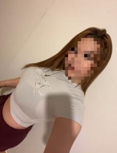 742008729: Chica busca chico en Barcelona