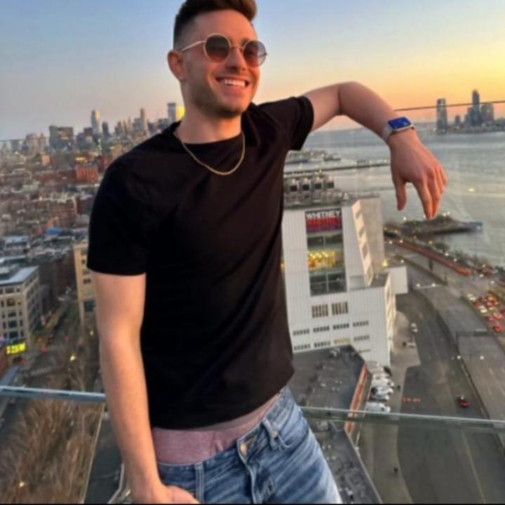 Chico busca chica en Alicante: 