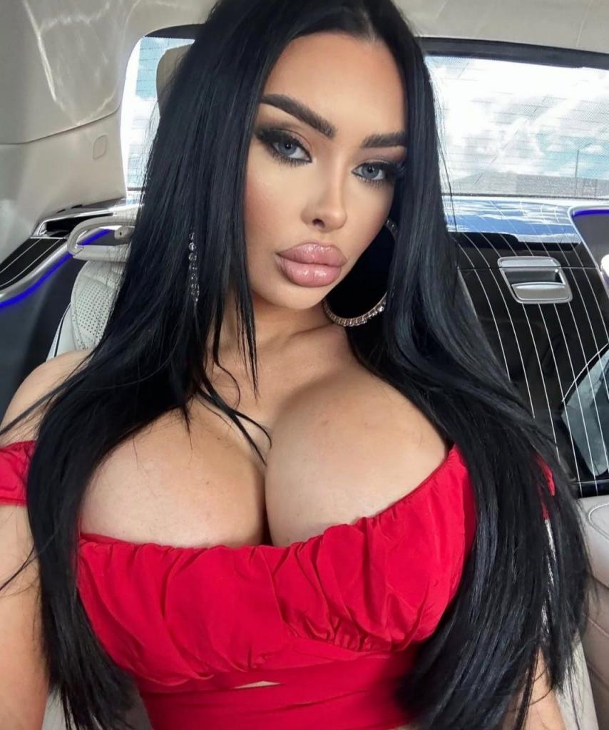 671888404: Chica busca chico en Madrid