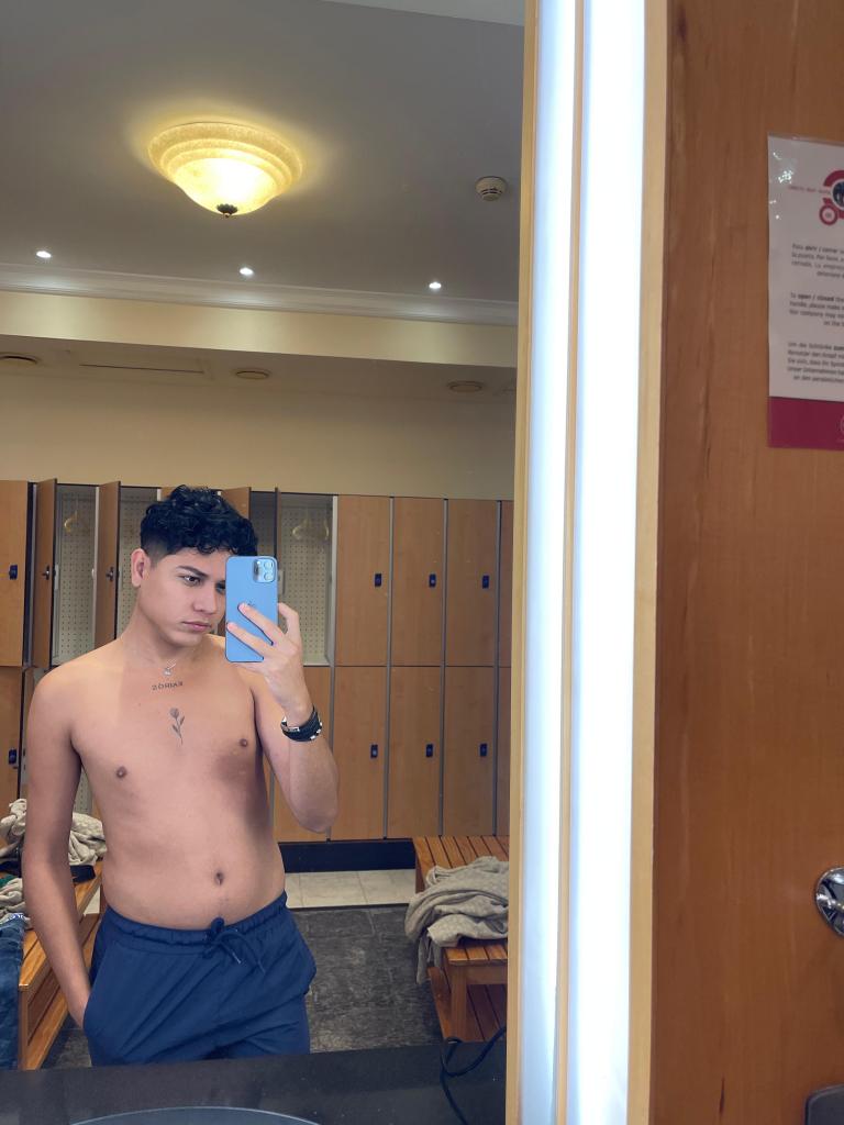 Chico busca chica en Las Palmas: 