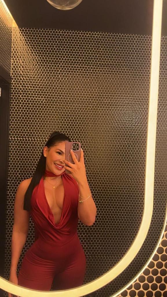 659725763: Chica busca chico en Pontevedra