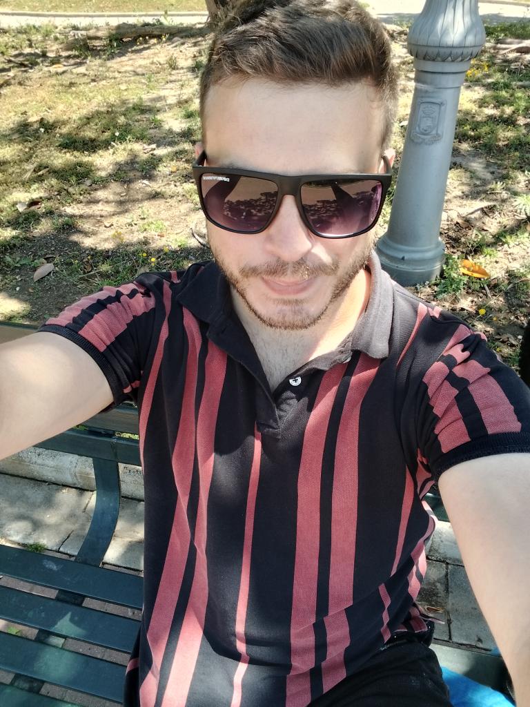 665058018: Chico busca chica en Murcia