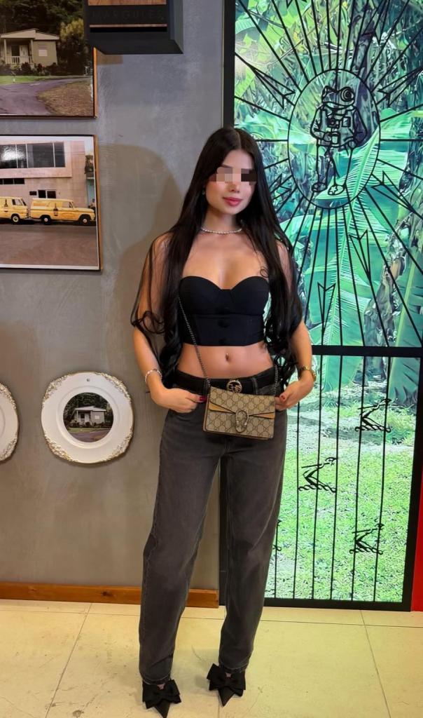 672540557: Chica busca chico en Granada