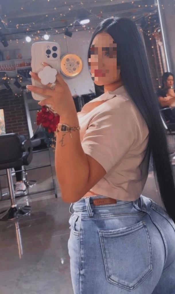 Chica busca chico en Menorca: 