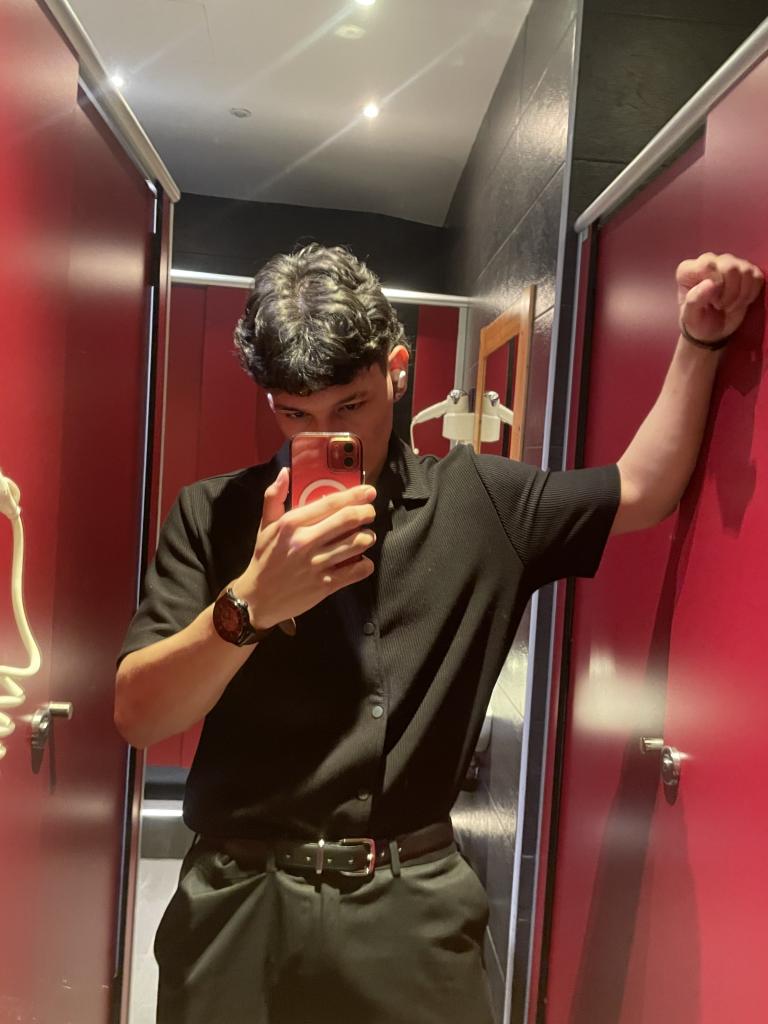 604361387: Chico busca chica en Madrid