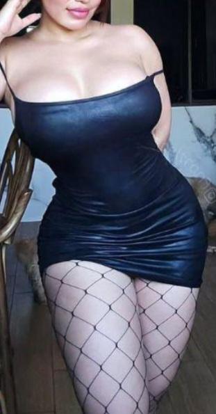 631690350: Chica busca chico en La Coruña