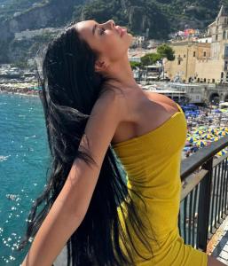 671888404: Chica busca chico en Madrid