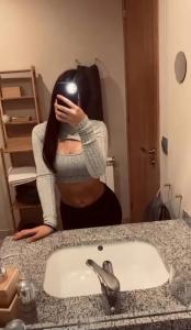 662452193: Chica busca chico en Madrid