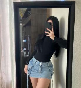 623266909: Chica busca chico en Cáceres