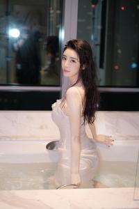 688013833: Chica busca chico en Barcelona