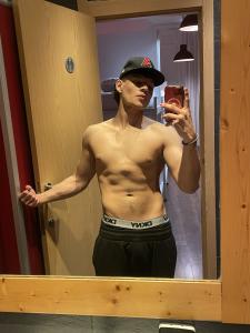 604361387: Chico busca chica en Madrid