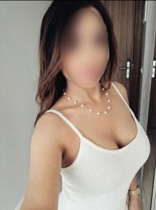625287134: Chica busca chico en Barcelona