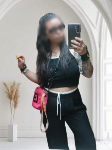 634093182: Chica busca chico en León