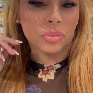 613476983: Chica busca chico en Barcelona