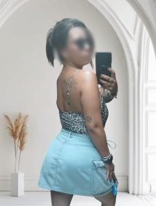 634093182: Chica busca chico en León