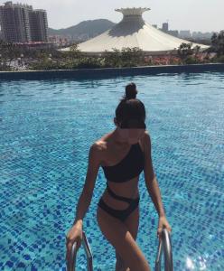 667587183: Chica busca chico en Málaga