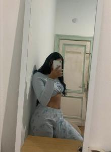 611329806: Chica busca chico en La Coruña