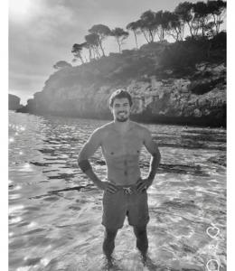 674818055: Chico busca chica en Mallorca