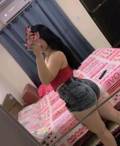 624531794: Chica busca chico en Menorca