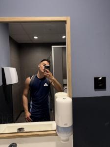 662252388: Chico busca chica en Valencia