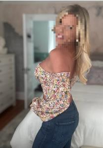 614227234: Chica busca chico en Menorca