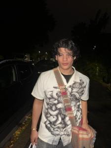 604361387: Chico busca chica en Madrid