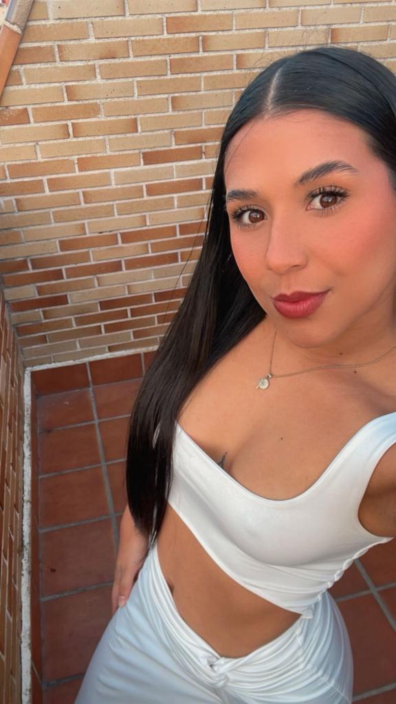 662095245: Chica busca chico en Alicante