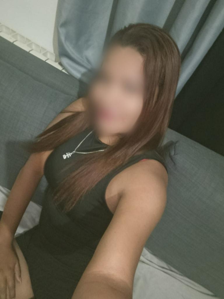 613543158: Chica busca chico en Valencia
