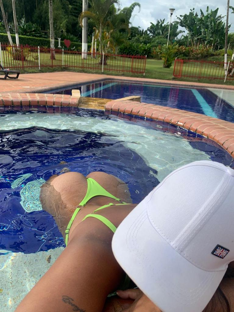 Chica busca chico en Almería: 