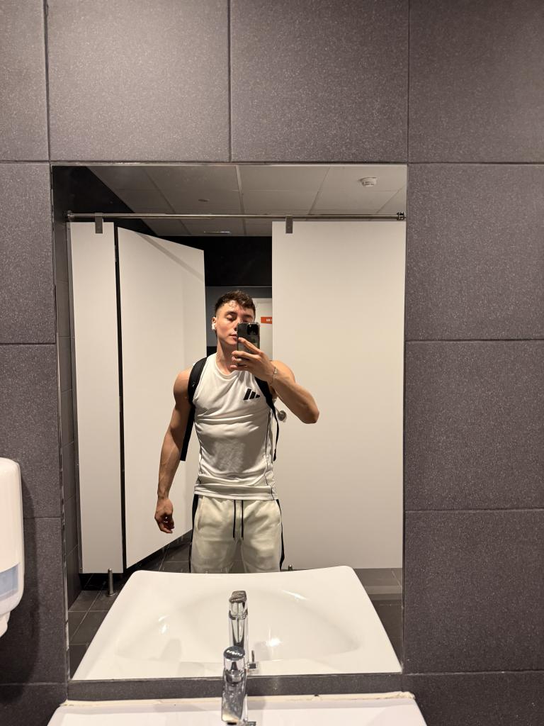 Chico busca chica en Valencia: 