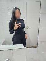 697766701: Chica busca chico en Madrid