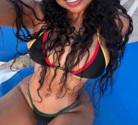 667590915: Chica busca chico en Barcelona