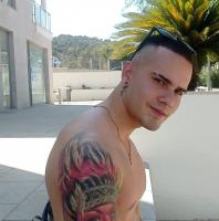 647389307: Chico busca chica en Mallorca